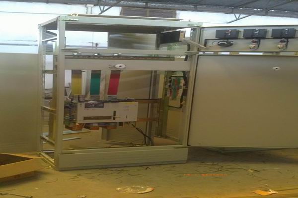 国营和岭农场控制柜-3683品牌总闸控制柜的使用原则